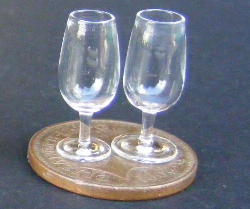 1:12 Scale Plastic Glass Of  Wine Tumdee Dolls House Pub Bar Drink Accessory 