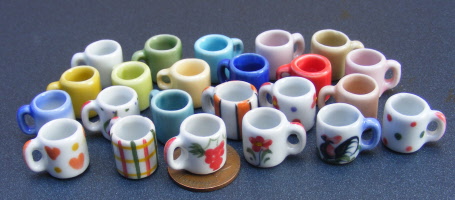 1:12 Scale 4 Mixed Colour Tapered Coffee Mugs Tumdee Dolls House Ceramic Set 1T 