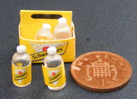 Tumdee Miniatures Dolls House Plastic Small Pepsi Crate with 12 Bottles