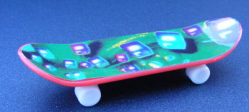 dolls-house-miniature-1-a-1-board-skate