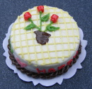 dolls-house-miniature-1-a-1-cake-hu