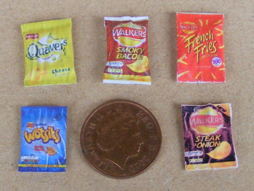 1:12 Scale 5 Packets of Mixed Crisps Tumdee Dolls House Pub Food Snacks Ad 