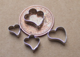 Valentines Clay Cutters, Broken Heart Micro Mini Clay Cutters, 3D Printed  Clay Cutter, Embossing Clay Cutter, Micro Cutter -  Denmark