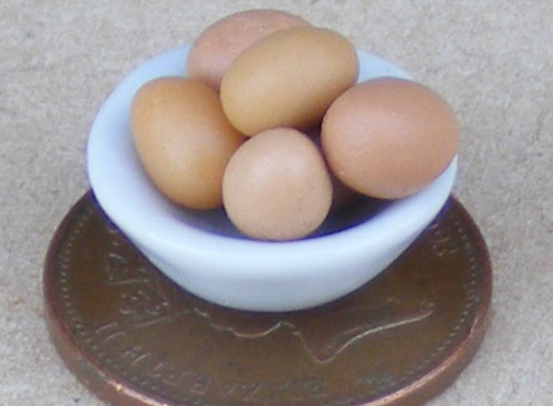 1:12 Scale 2 Broken Eggs In A Bowl & Whisk Dolls House Miniature Food Accessory 