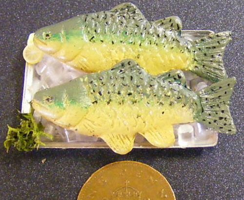 1:12 Scale 2 Fish Fixed On A Metal Tray With Ice Tumdee Dolls House Accessory T 