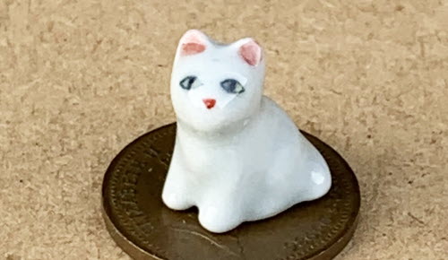 1:12 Scale Dolls House Miniature Striped Ceramic Kitten Cat Animal Ornament Ta 