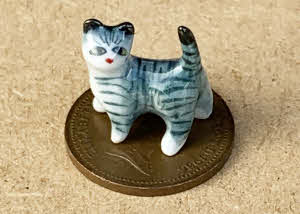1:12 Scale Black & White Ceramic Kitten Tumdee Dolls House Pet Cat Ornament X 